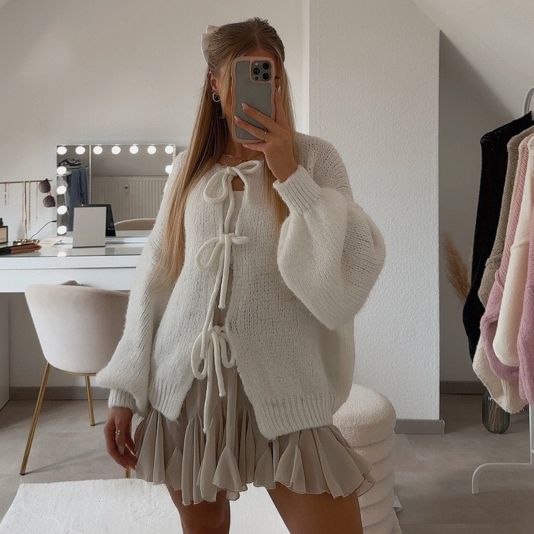 Oversized cardigan with knots