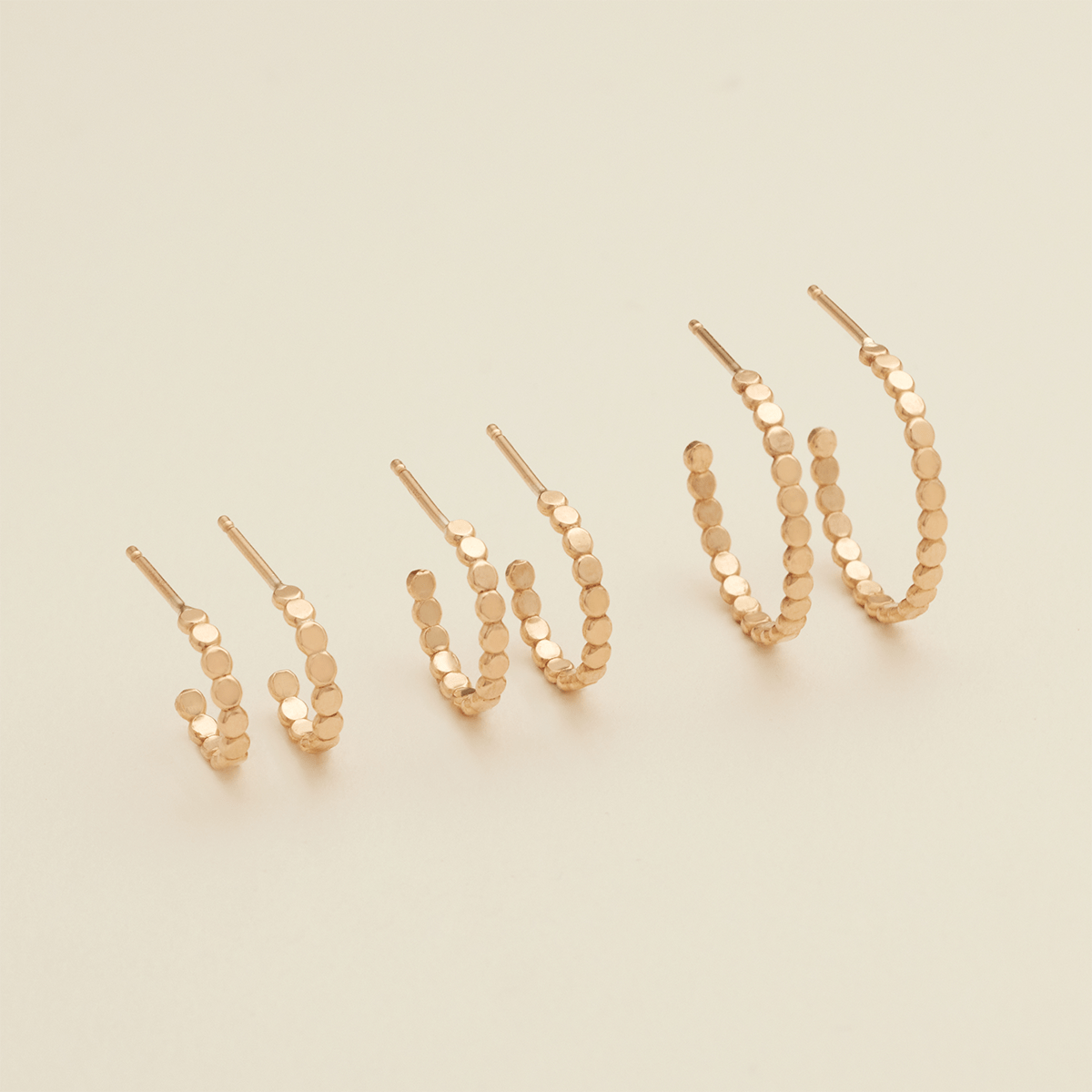 Poppy hoop earrings