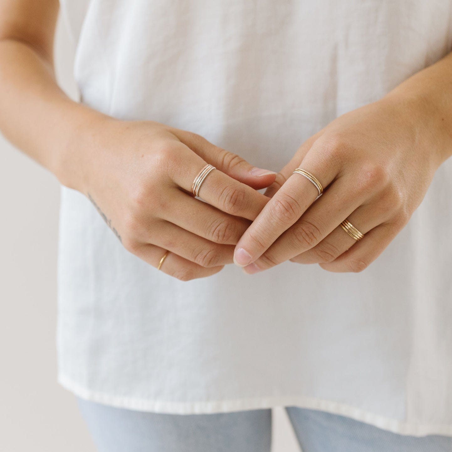 Round stackable ring