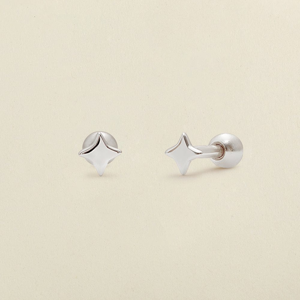 Star stud earrings